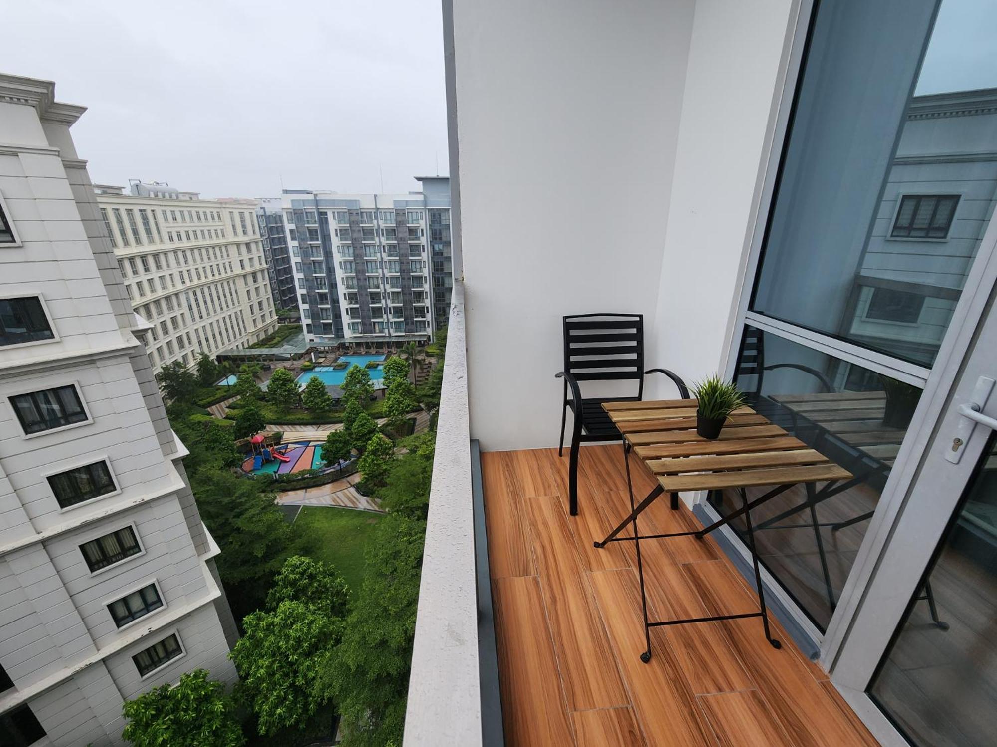Апарт отель 81 Newport C5 10I Balcony & Pool Across Naia T3 Пасай Экстерьер фото
