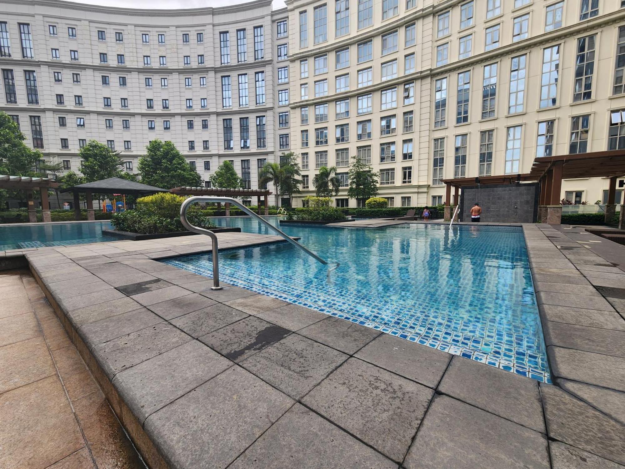 Апарт отель 81 Newport C5 10I Balcony & Pool Across Naia T3 Пасай Экстерьер фото